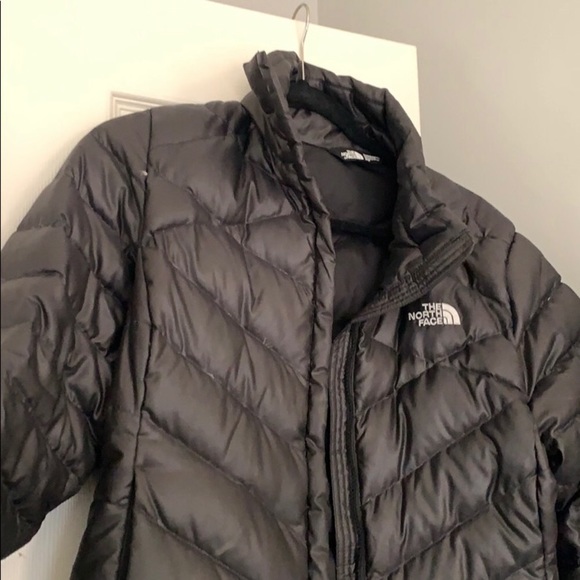 The North Face puffer down jacket sz m like new - Picture 4 of 8